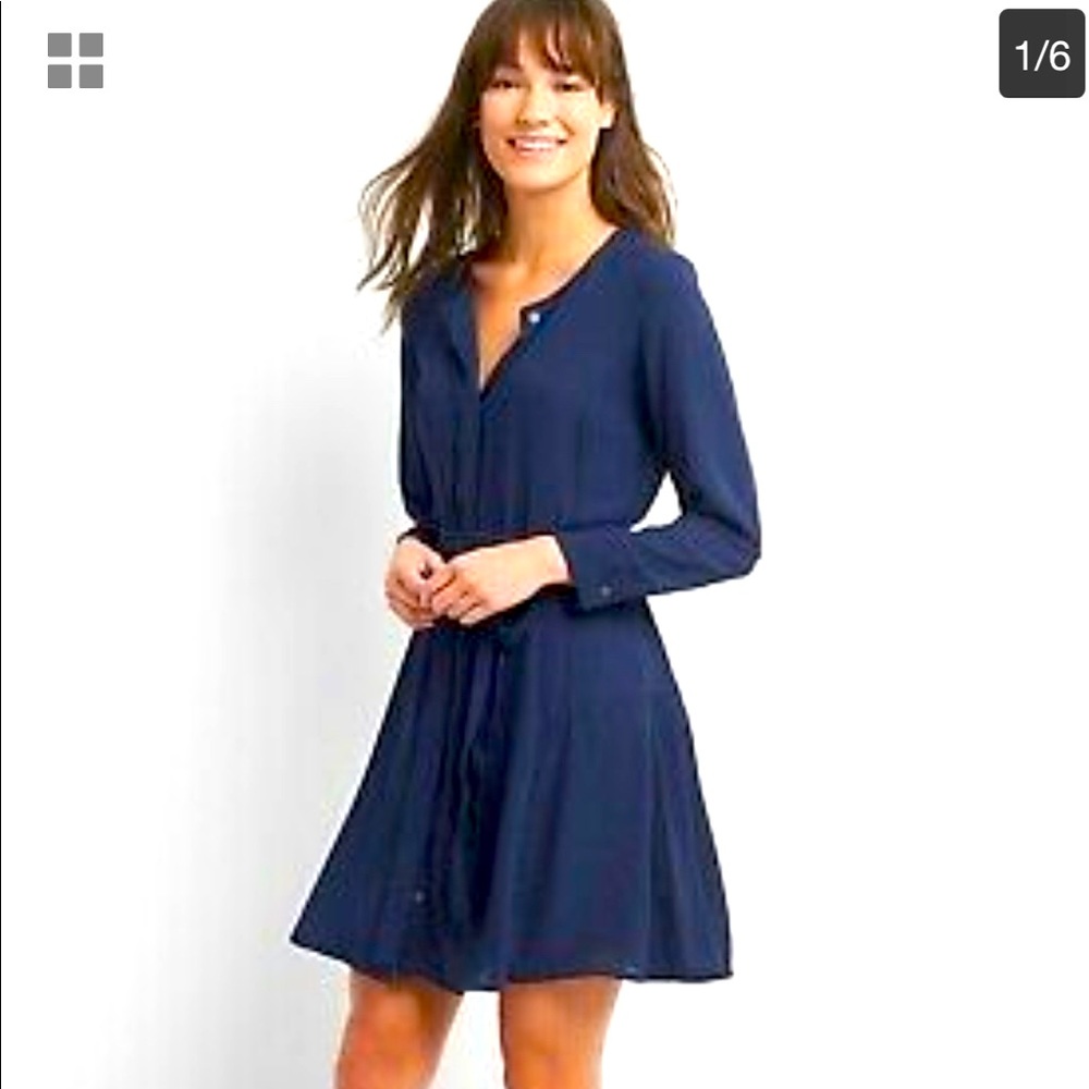 Navy blue bottom up shirt dress from Gap. Size S. Brand new!!